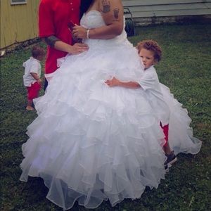 David’s bridal wedding dress